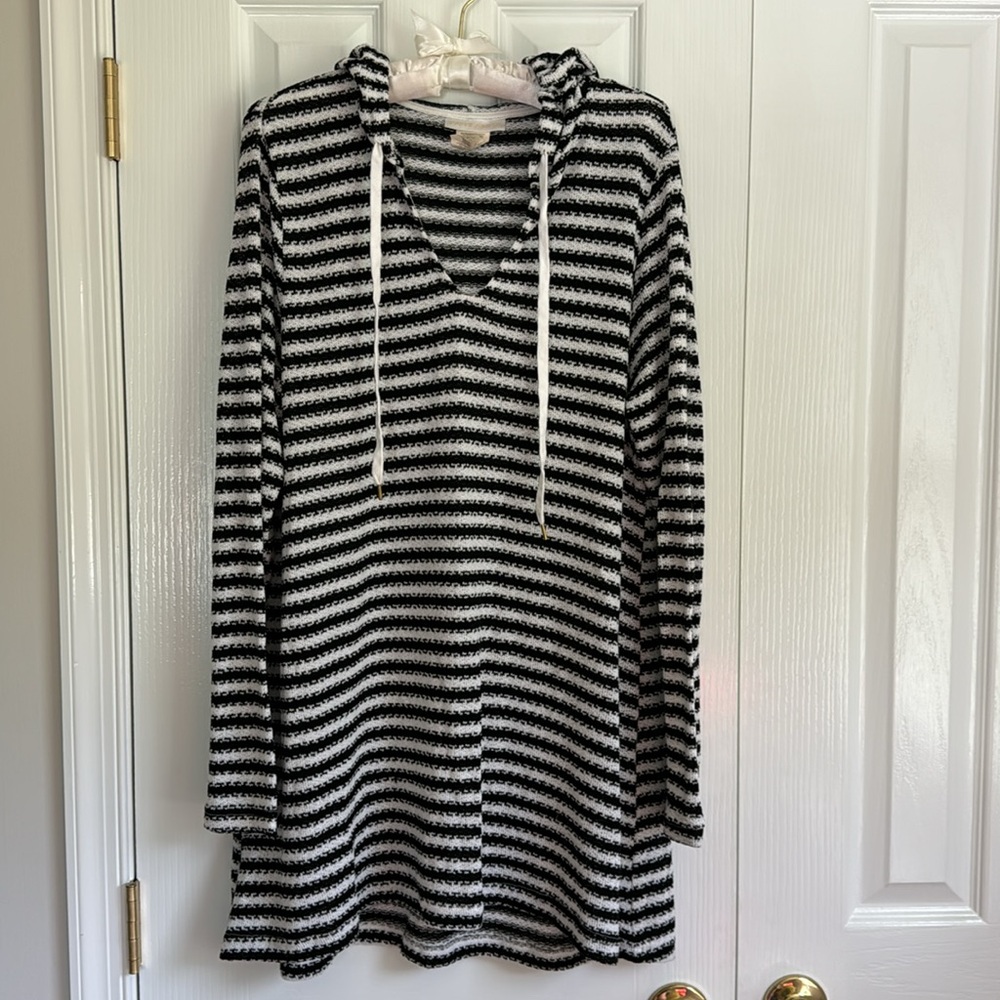 La Blanca Slouchy Hooded Sweater Beach Swim Cover Up Tunic Black White Striped